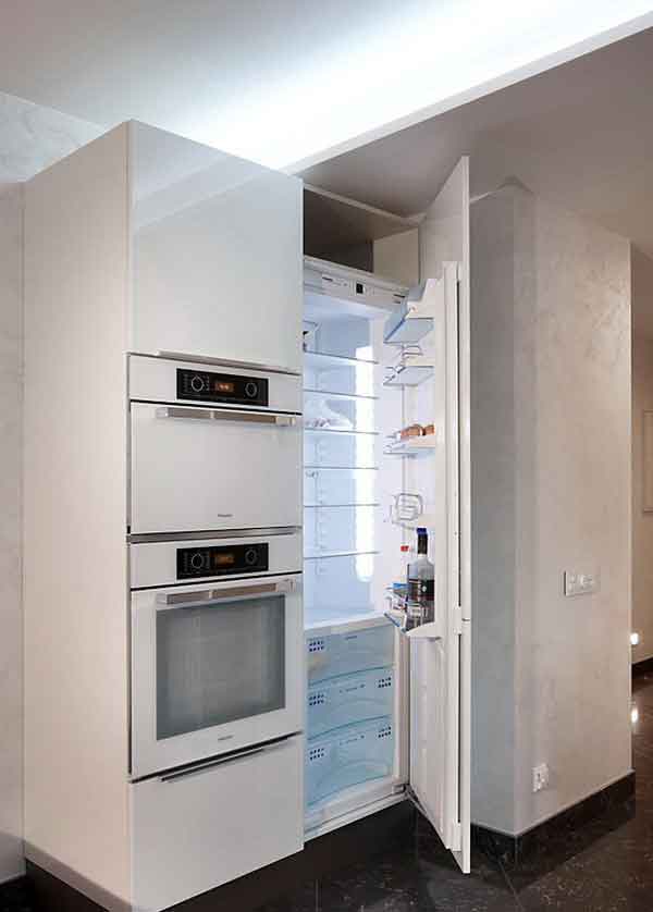 Как встроить холодильник в кухонный гарнитур (78 фото)